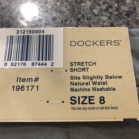 NWT Cargo shorts ๐ฒ - Picture 3 of 4